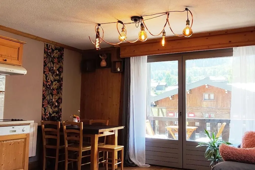 Апартаменты Appartement Vue Montblanc 5Mn Piste2 Les Trabets